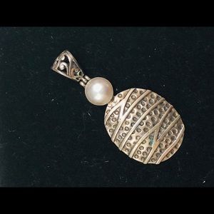 Pearl sterling necklace